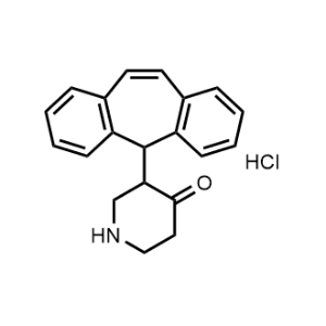 3-(2-Tricyclo[9.4.0.03,8]pentadeca-1(15),3,5,7,9,11,13-heptaenyl)piperidin-4-one;hydrochloride|CS-0769273